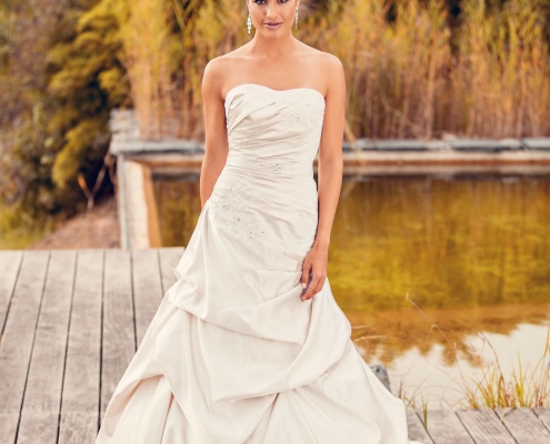 Hair & Make-up Styling: Chez Janine by Kathrin Tollas