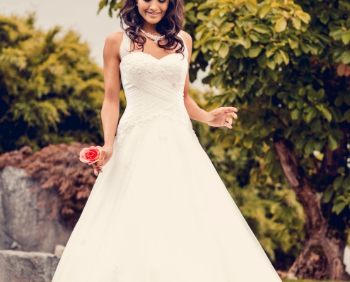 Hair & Make-up Styling: Chez Janine by Kathrin Tollas